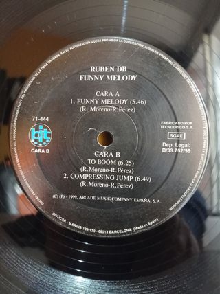 Vinilo makina remember 