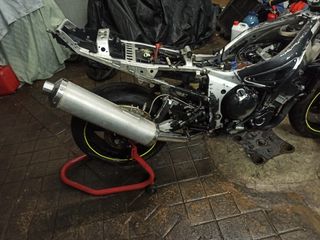 Silencioso Yamaha R6 carburación