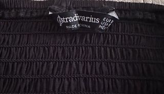 Top satín negro Stradivarius