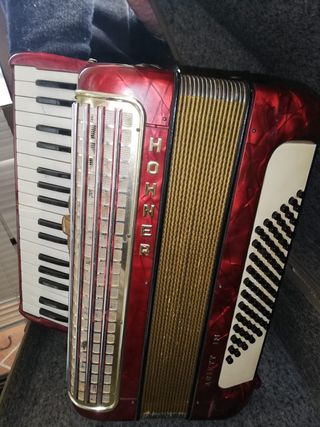 acordeón hohner arietta im72 muy poco uso