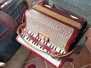 acordeón hohner arietta im72 muy poco uso