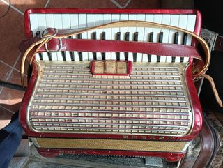 acordeón hohner arietta im72 muy poco uso