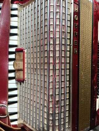 acordeón hohner arietta im72 muy poco uso