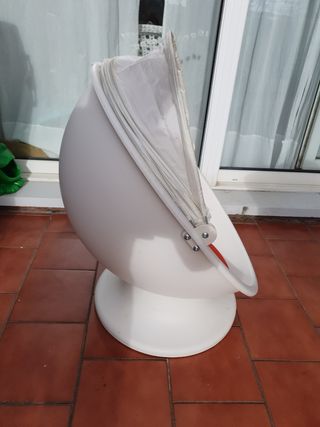Silla giratoria huevo para niños