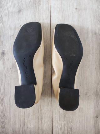 Zapato bailarina con tacón Unisa
