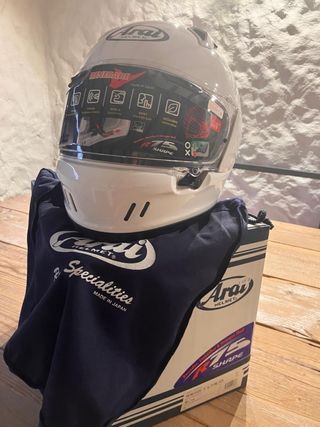 Casco ARAI Renegade V.   NUOVO