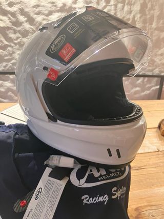 Casco ARAI Renegade V.   NUOVO