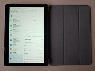 Huawei MediaPad T5 + cover + custodia