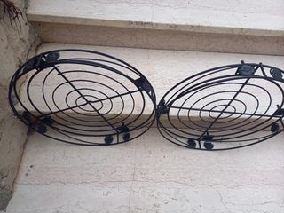 Coppia di Sottovasi in ferro battuto