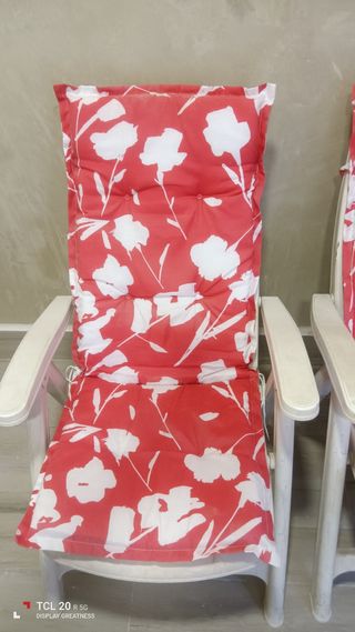 Sillas de terraza o jardín.