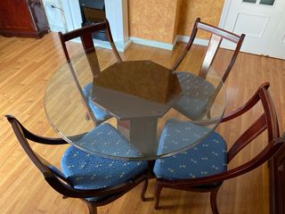 Conjunto mesa redonda vidrio templado+ 4 sillas