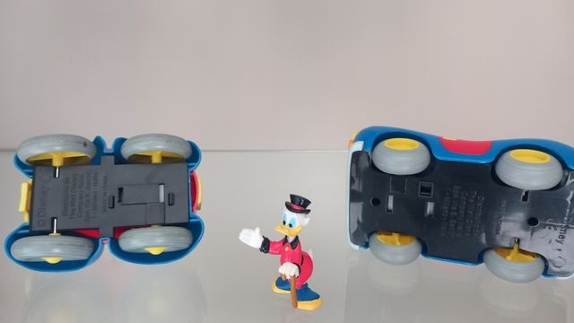 AUTO PAPERINO E TOPOLINO CON PAPERON DE' PAPERONI 