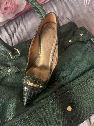 Bolso y tacones a juego Escada originales