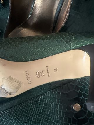 Bolso y tacones a juego Escada originales