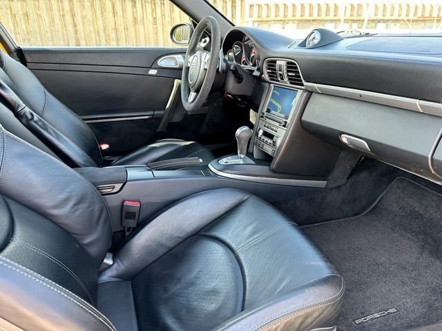 Porsche 911 Turbo, 73000km, nacional, libro