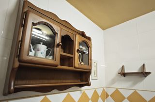 Estantería y alacena pino