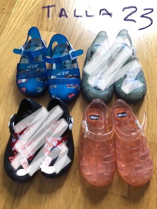 Sandalias piscina niña