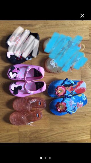 Sandalias piscina niña