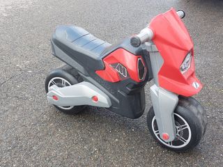 Moto MOLTO correpasillos