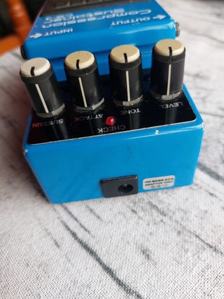 BOSS CS-3 MADE IN JAPAN (Etiqueta negra) chip DBX