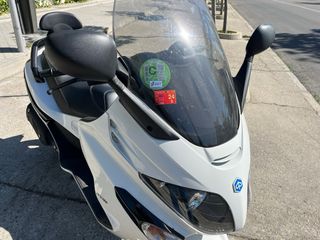 Moto Piaggio X EVO 250