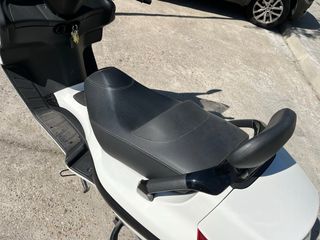 Moto Piaggio X EVO 250