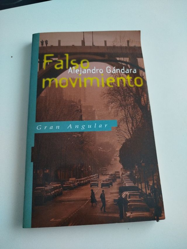 Falso movimiento (Gran Angular) (Spanish Edition)