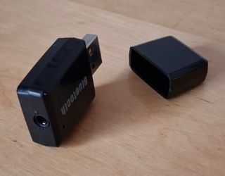 Connessione USB del ricevitore Bluetooth