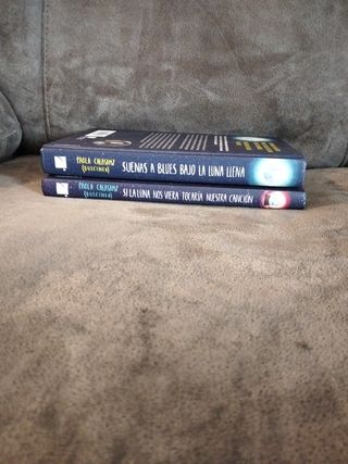 Suenas a blues bajo la luna llena / You Sound Like Blues Under the Full Moon (Spanish Edition)