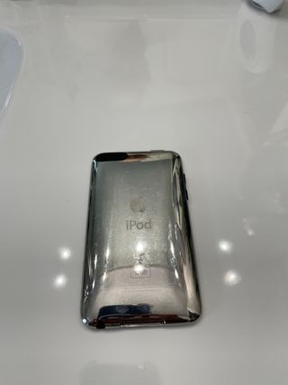 2 IPOD TOUCH APPLE