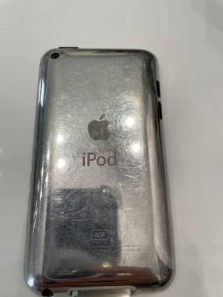 2 IPOD TOUCH APPLE