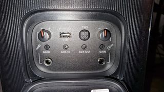 Alquiler Altavoces JBL Partybox fiestas valencia