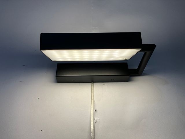 Lampada parete Led orientabile