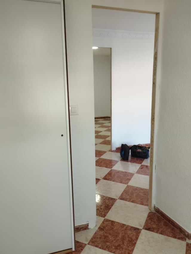 MONTAJES DE PUERTAS DE INTERIOR