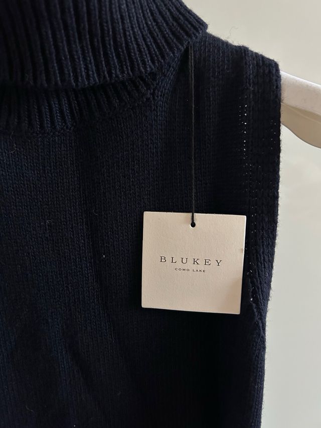 Vestito di lana e cashmere nuovo