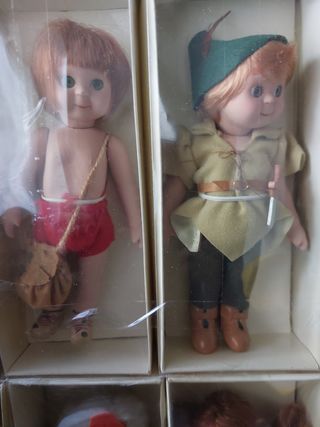 Bambole con storie per bambini