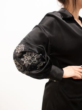 vestido marca ZARA (M) bordados y estética japones