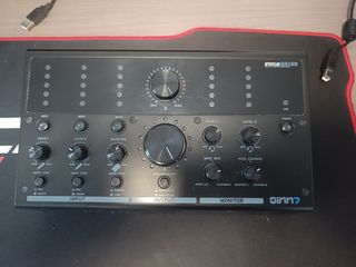 Tarjeta de sonido Status sinn7