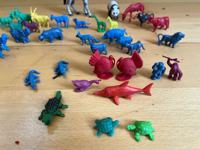 Lote de 35 animales granja  de plástico vintage