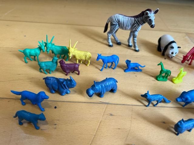 Lote de 35 animales granja  de plástico vintage