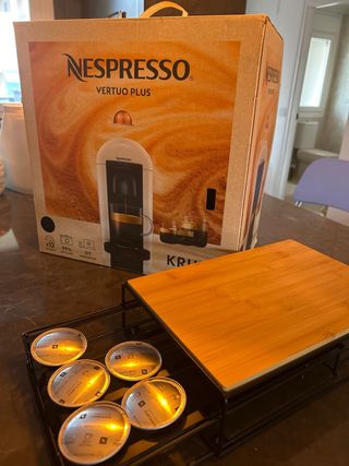 Cafetera Nespreso Vertuo Plus