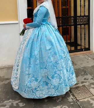 Traje de Fallera