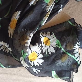 Vestido con flores NUEVO! MUY BONITO