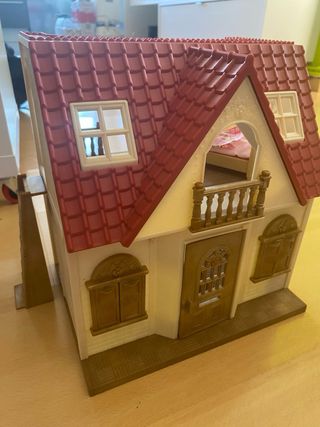 Casa Sylvanian Families 5303 Red Roof Cosy Cott