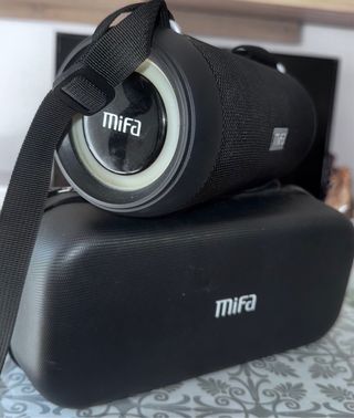 Potente altavoz mifa