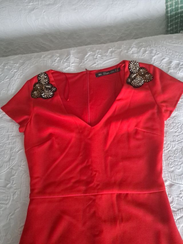 Vestido rojo zara