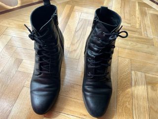 Botines cuero negro Zara talla 40