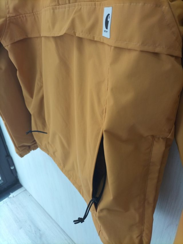 Kanguro Carhartt invierno.