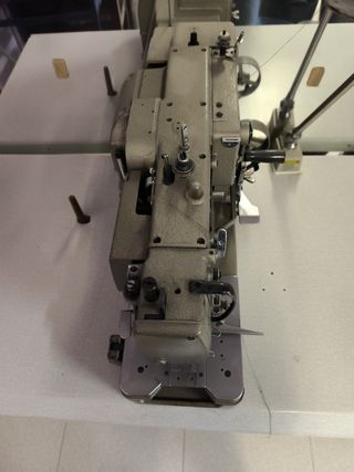Maquina de coser singer