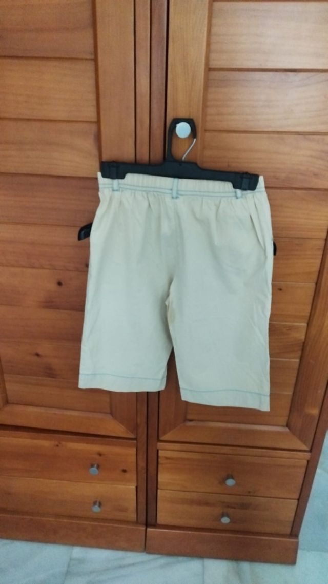 Pantalón corto